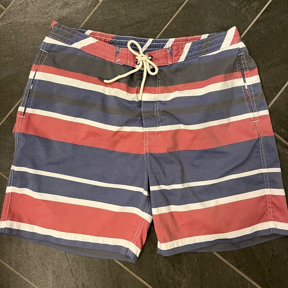 Brooks Brothers Red Fleece swim trunks - Picture 1 of 5